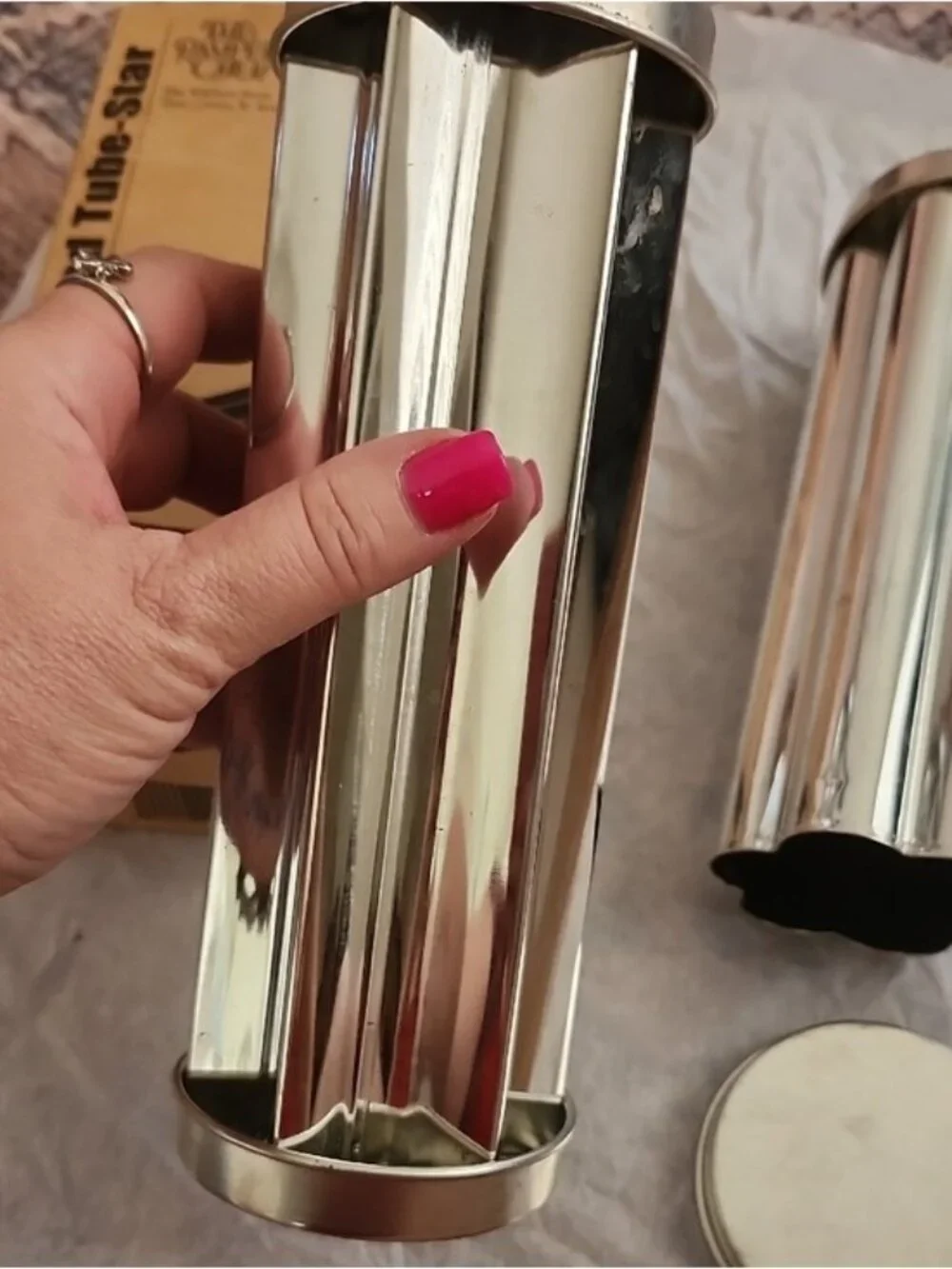 The Pampered Chef Stainless Steel Star & Flower Bread Tube Set - Silver